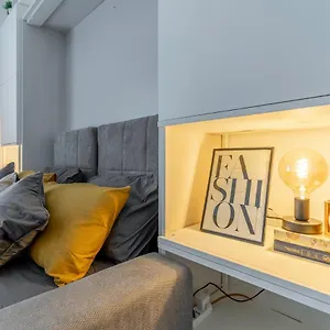 https://sebino18-design-apartment-suite.italymilanhotels.net